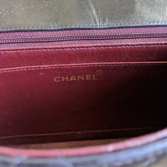 SOLD. Chanel Black Lambskin Medium Diana - Picture 10 of 13